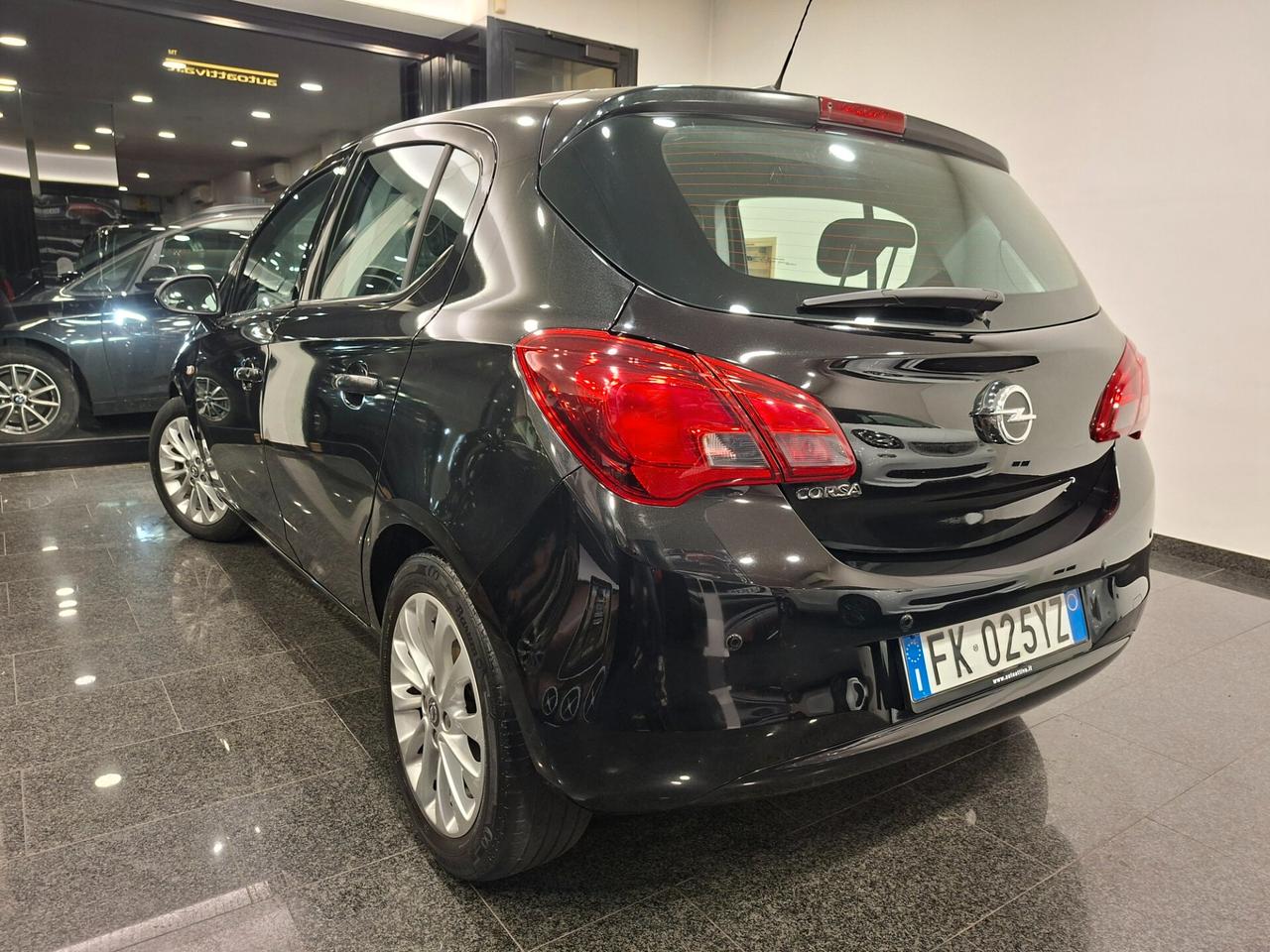 Opel Corsa 5p 1.4 Innovation (cosmo) 90cv AUTO, ok neop.