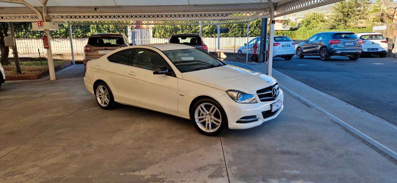 Mercedes C 220 CDI Coupé Avantgarde