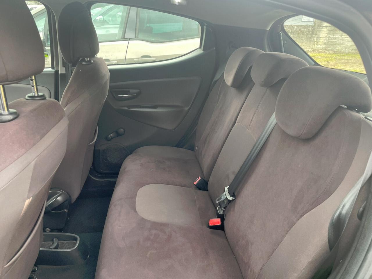 Lancia Ypsilon 1.2 Gold 69cv COMMERCIANTI