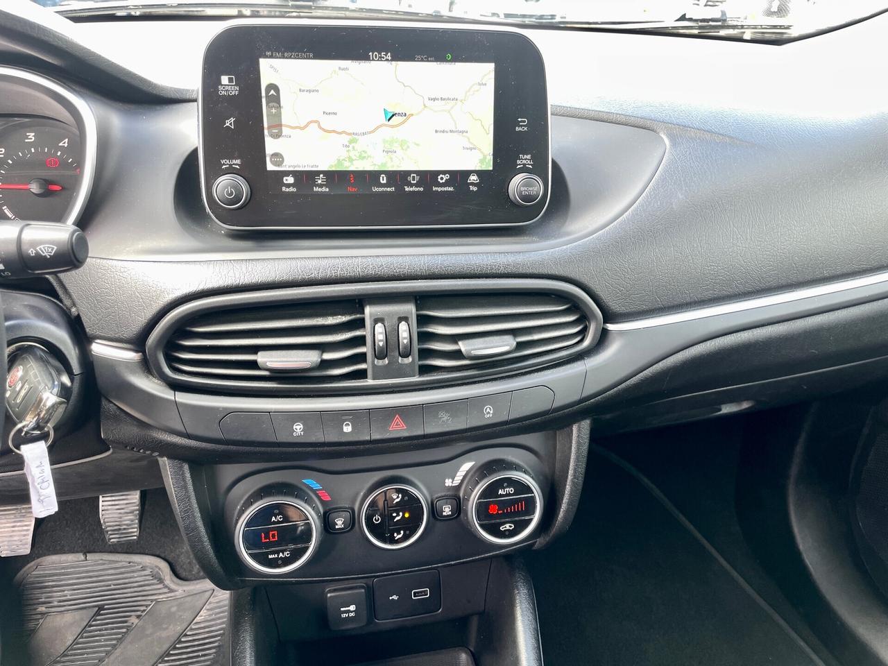 Fiat Tipo 1.6 Mjt 5 porte & 1.3 MTJ 95CV