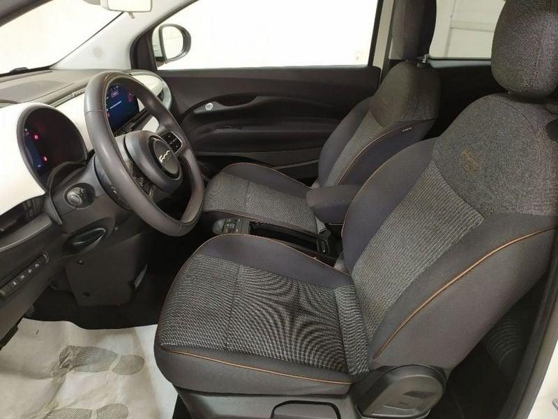 FIAT 500 500e 42 kWh La Prima