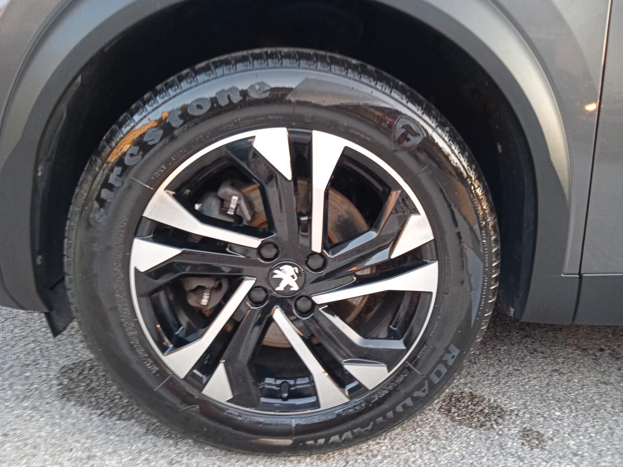 Peugeot 2008 BlueHDi 130 S&S EAT8 Allure