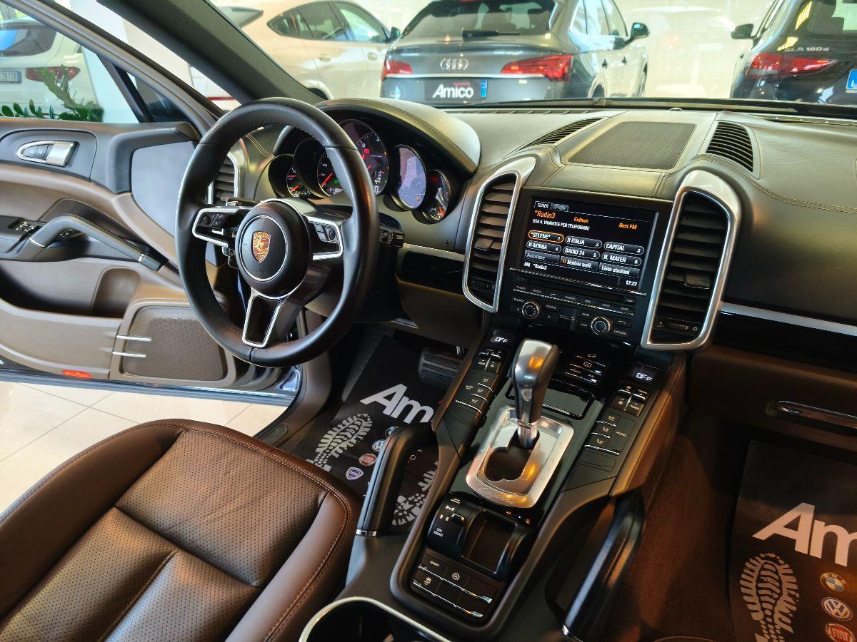 PORSCHE Cayenne 3.0 Diesel Platinum Edition Cerchi 21