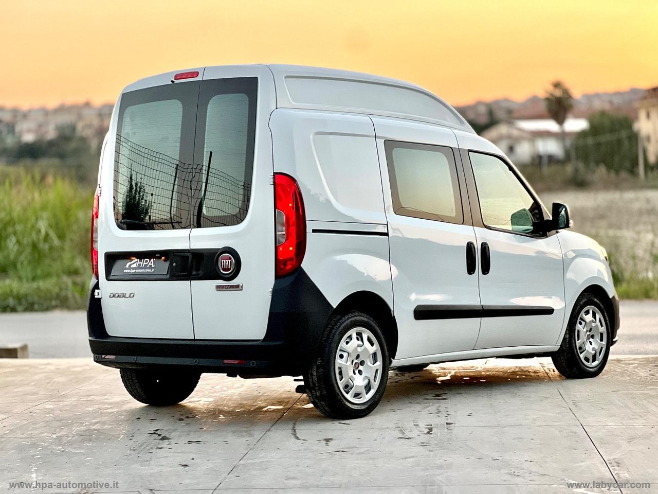 FIAT Doblò 1.6 MJT 120CV TETTO ALTO CLIMA AUTOMATICO 2 PORTE LATERLAI