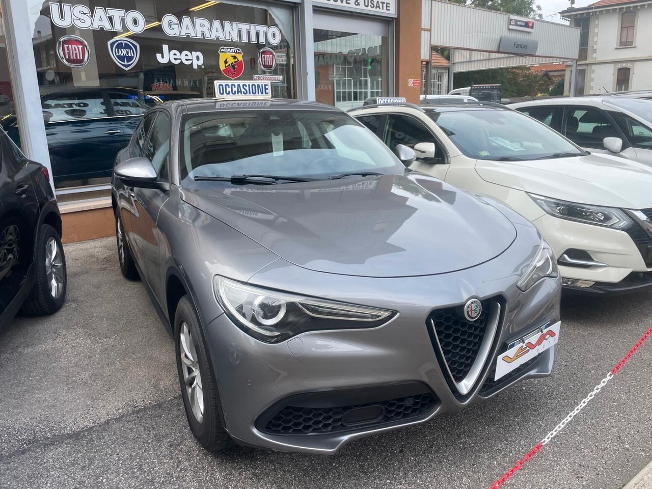 Alfa Romeo Stelvio 2.2 210 CV AT8 Q4 Business