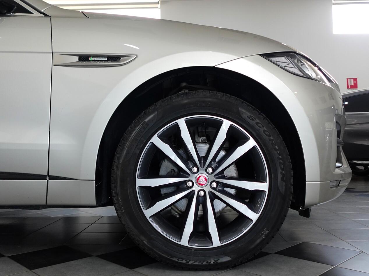 Jaguar F-Pace 2.0d 180 CV AWD R-SPORT