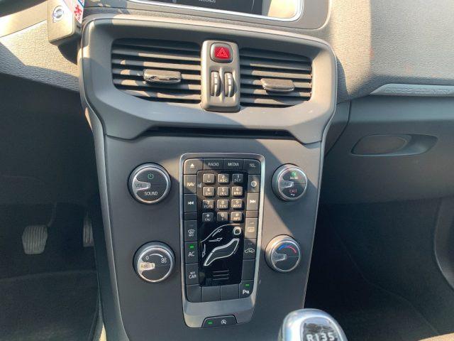 VOLVO V40 Cross Country D2 1.6 Kinetic