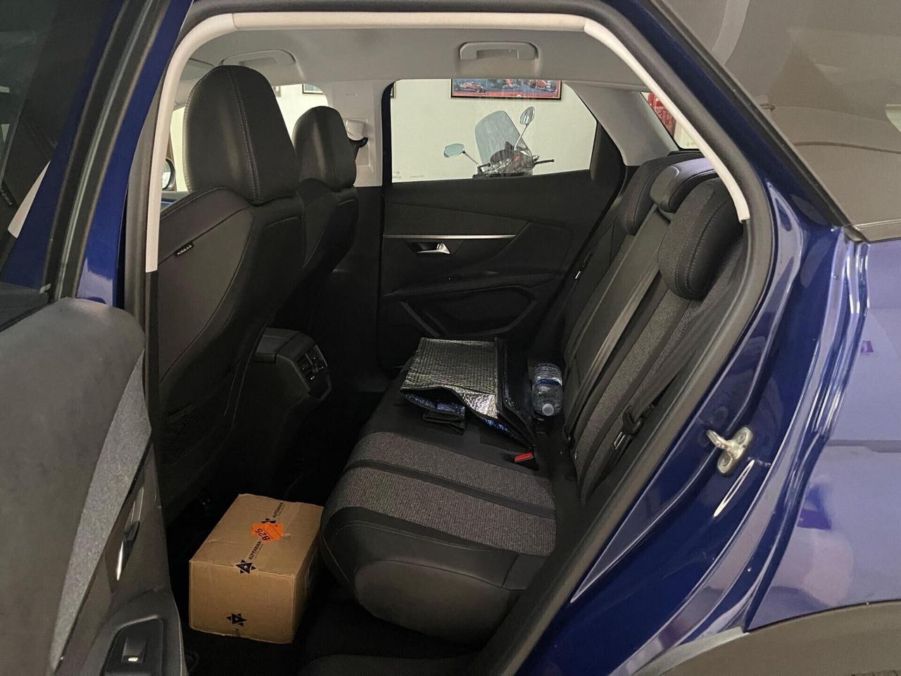 Peugeot 3008 BlueHDI 130 CV S&S Allure