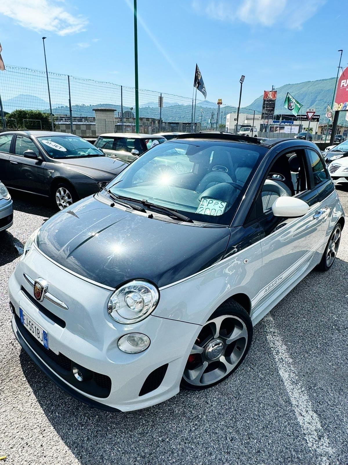 Abarth 500 C 1.4 Turbo T-Jet MTA Bicolore