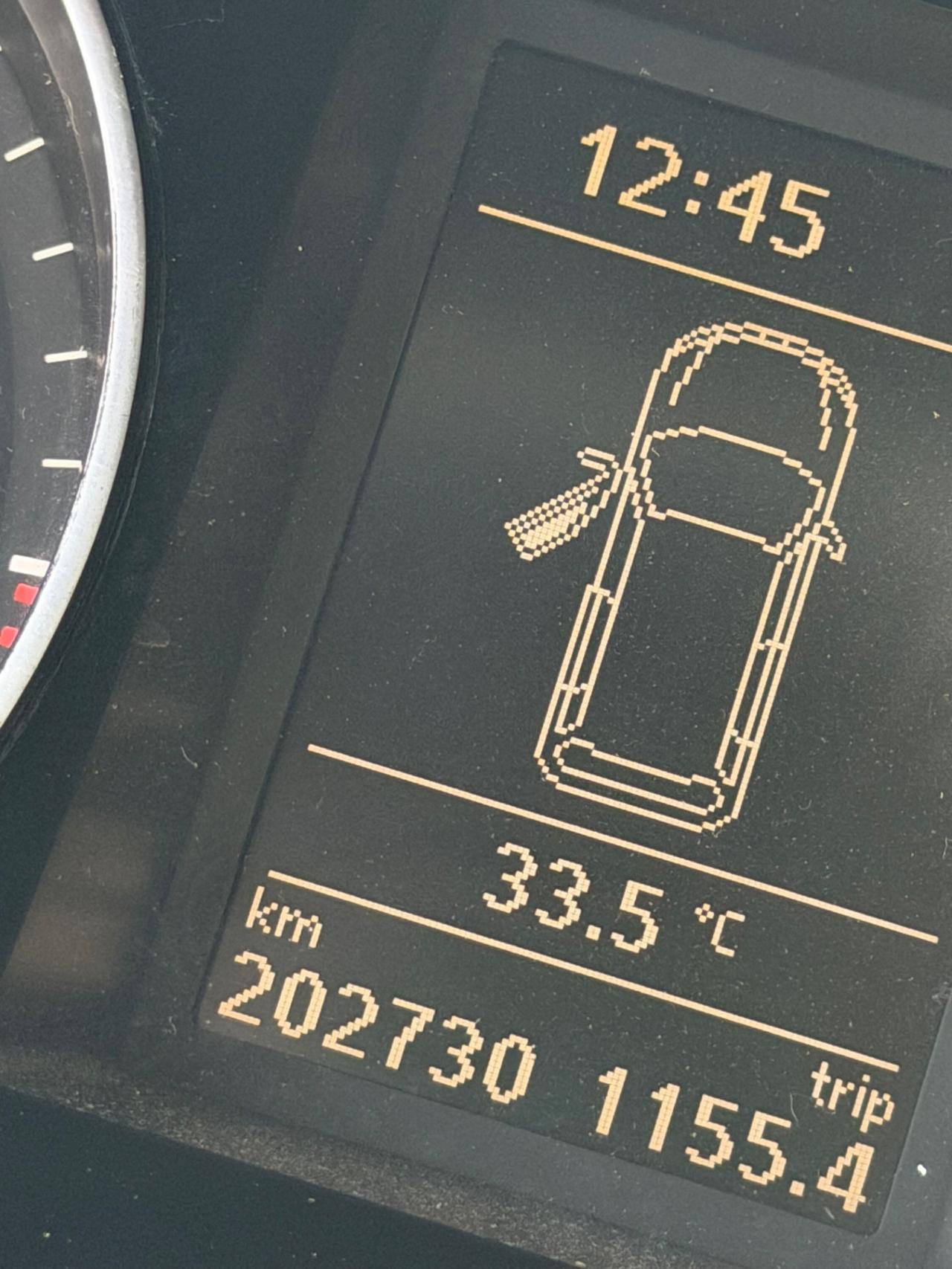 Volkswagen PASSAT 1.6 DIESEL 2011 - CARPLAY