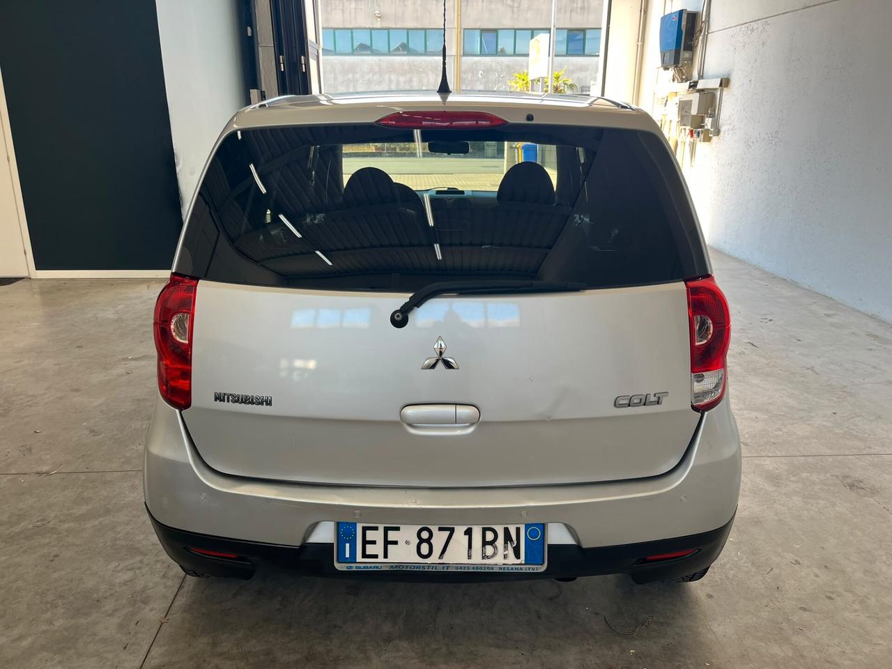 Mitsubishi Colt MITSUBISCHI 1.1 BENZINA