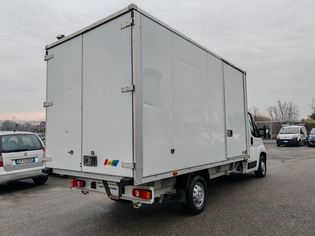 Peugeot Boxer 35 2.2 BlueHDi 140 S&S PLM-TA BOXATO