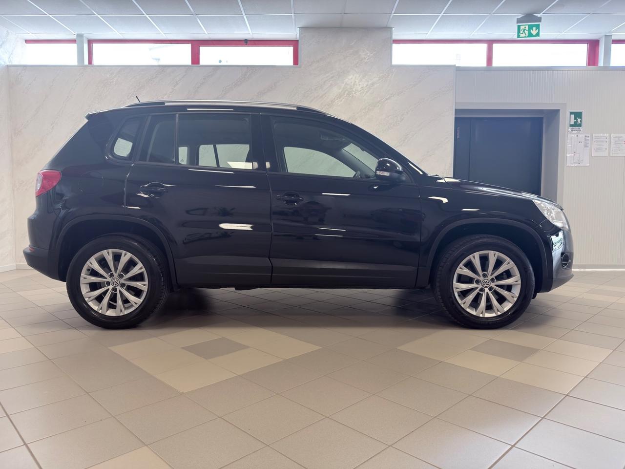 Volkswagen Tiguan 2.0 16V TDI DPF Trend & Fun (18°)