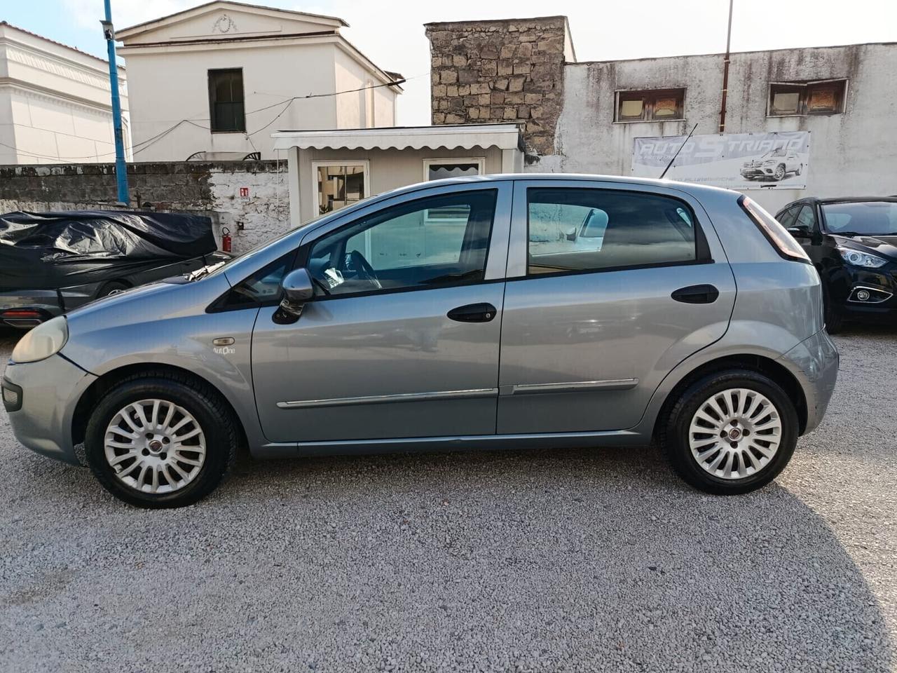 Fiat Punto 1.4 8v 77cv GPL Rinnovato-2011