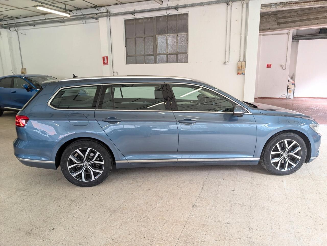 Volkswagen Passat Variant 2.0 TDI DSG Highline BlueMotion Technology IN ARRIVO