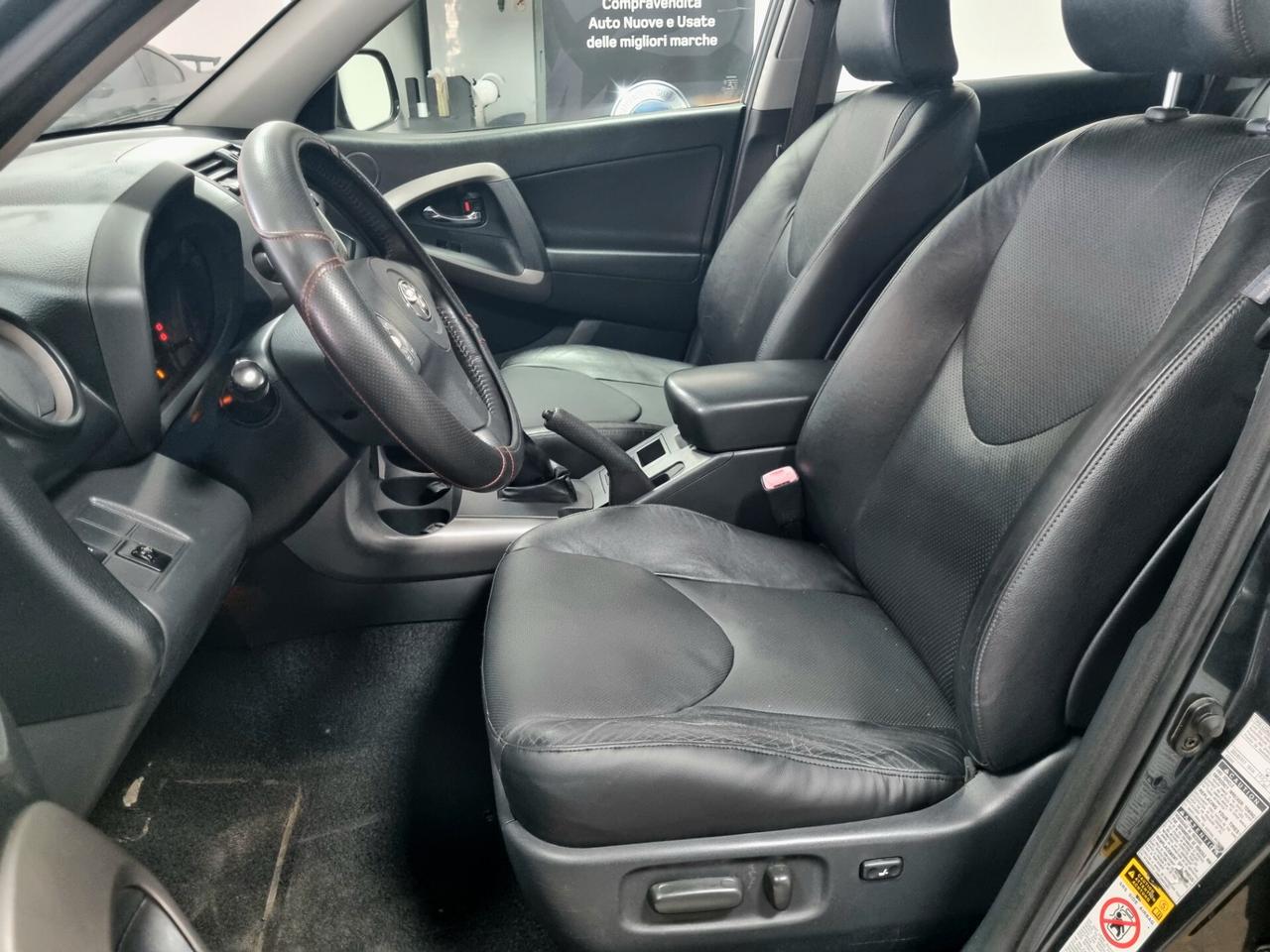 TOYOTA RAV4 2.2 D-4D 136 CV SOL 4x4 NEOPATENTATI