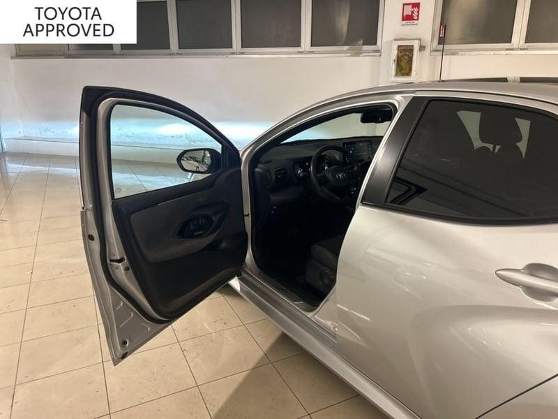 Toyota Yaris 1.5 HYBRID LOUNGE