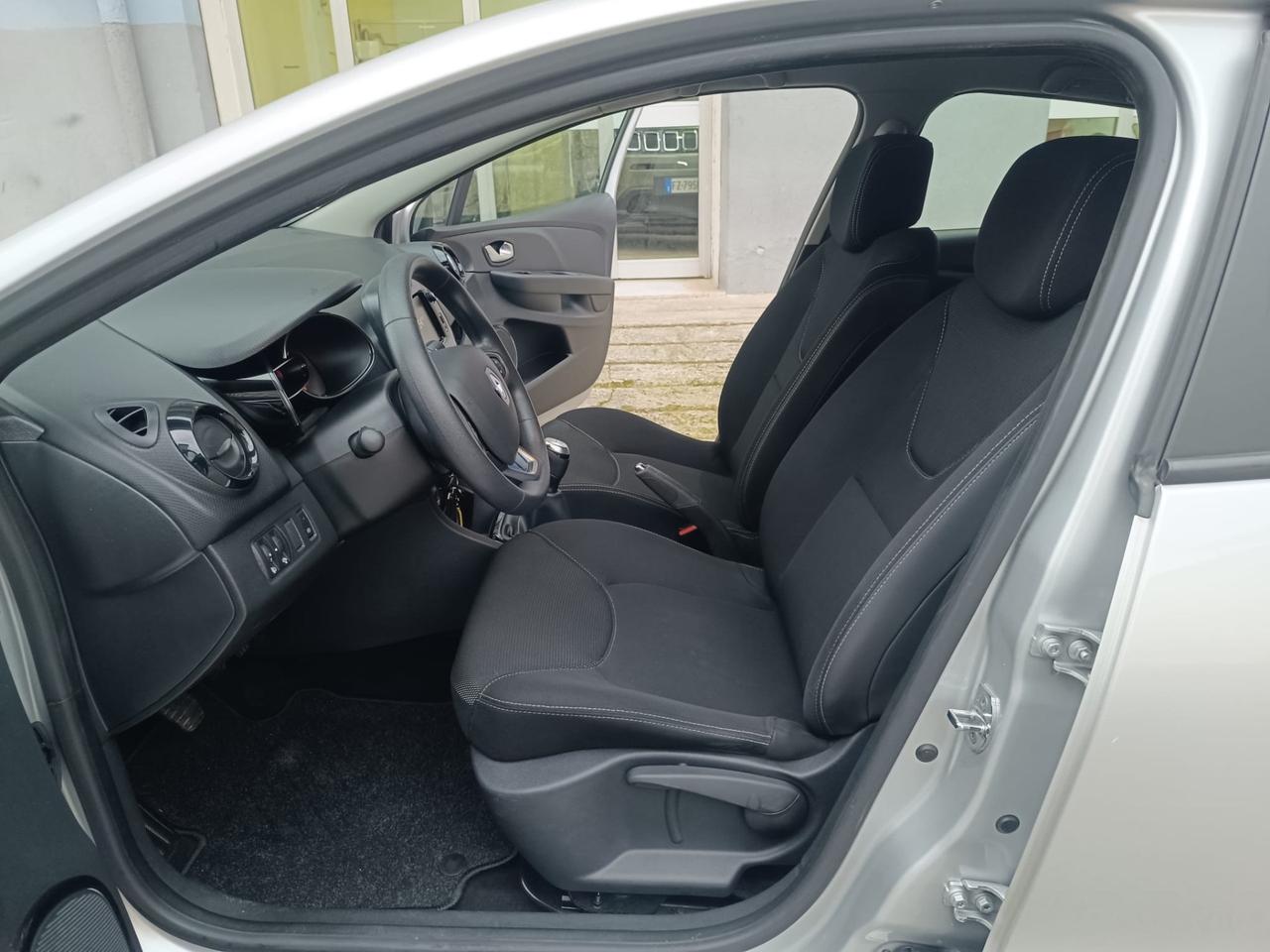 Renault Clio dCi 8V 75 CV 5 porte Moschino Intens