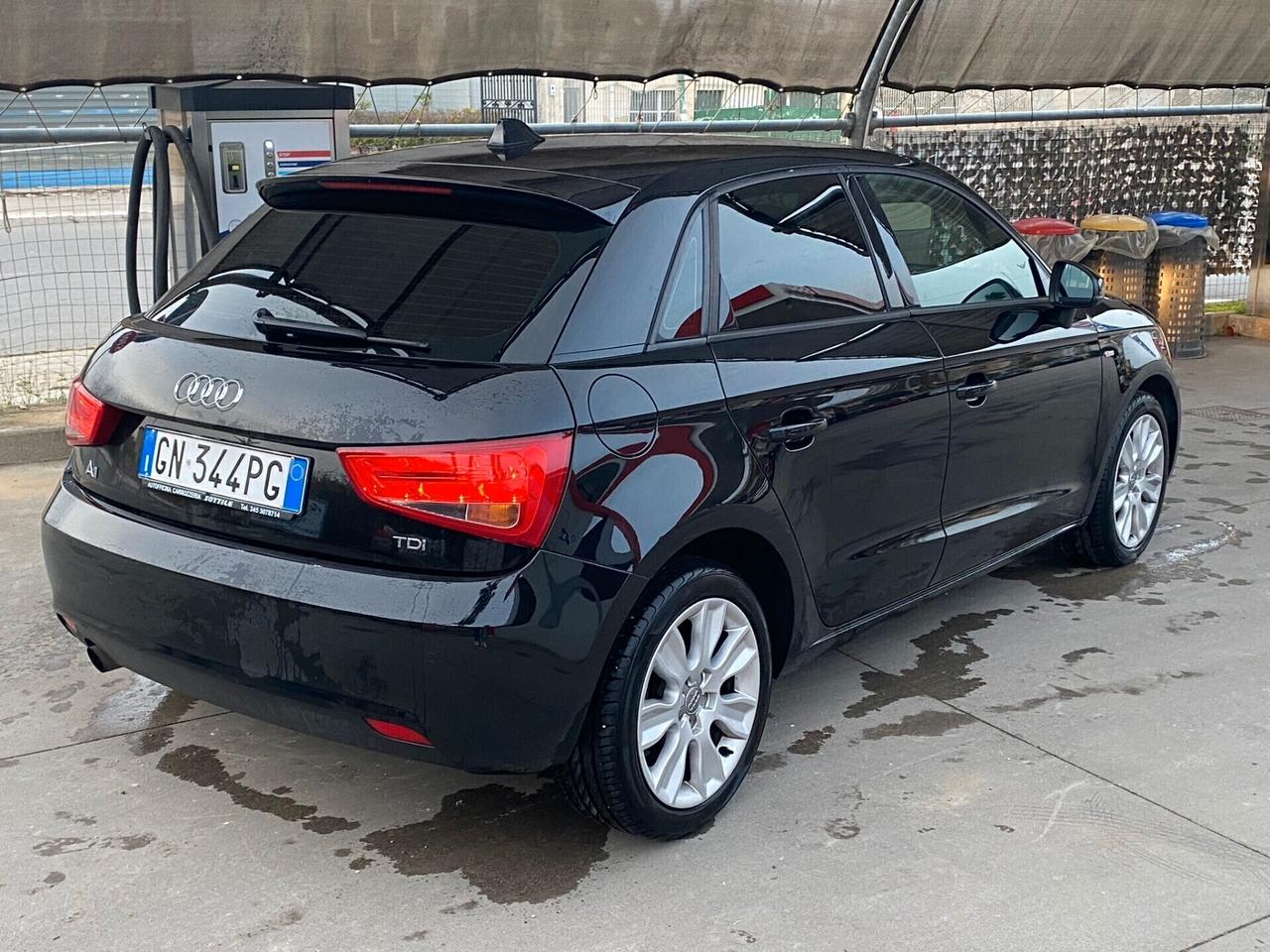 Audi A1 1.6 tdi sportback s-line 90 cv