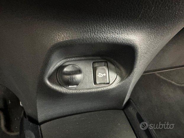 TOYOTA Yaris 3 serie Yaris 1.0 5 porte Trend ...