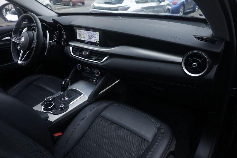 Alfa Romeo Stelvio Alfa Romeo Stelvio 2.2 Turbodiesel 210 CV AT8 Q4 Executive 154KW ANNO 2019
