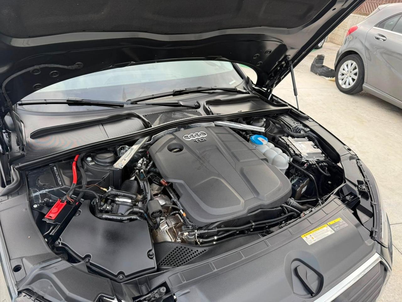 Audi A4 Avant 2.0 TDI 150 CV - TETTO APRIBILE-