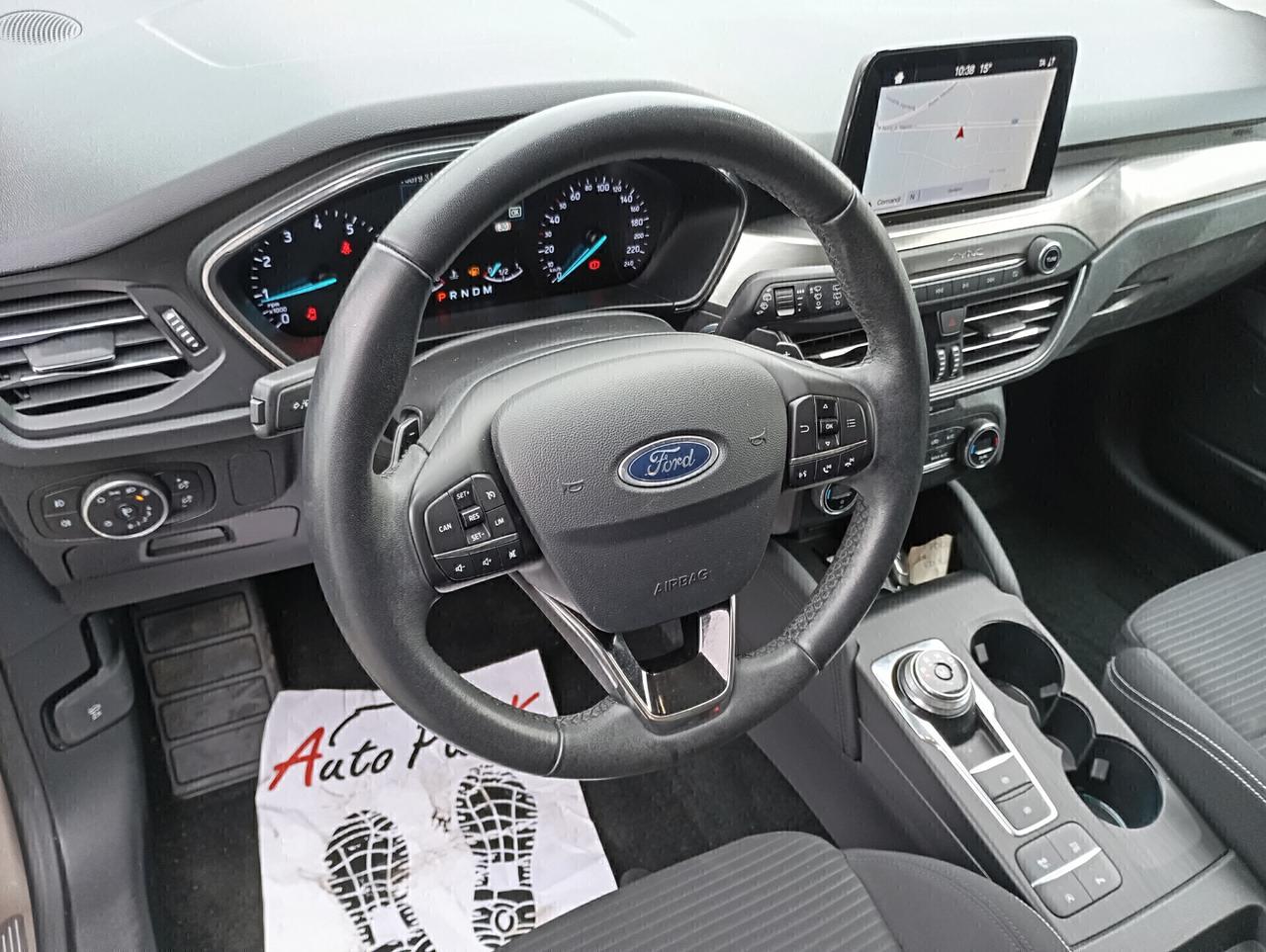Ford Focus 5P 1.0 EcoBoost 125CV Titanium Aut.