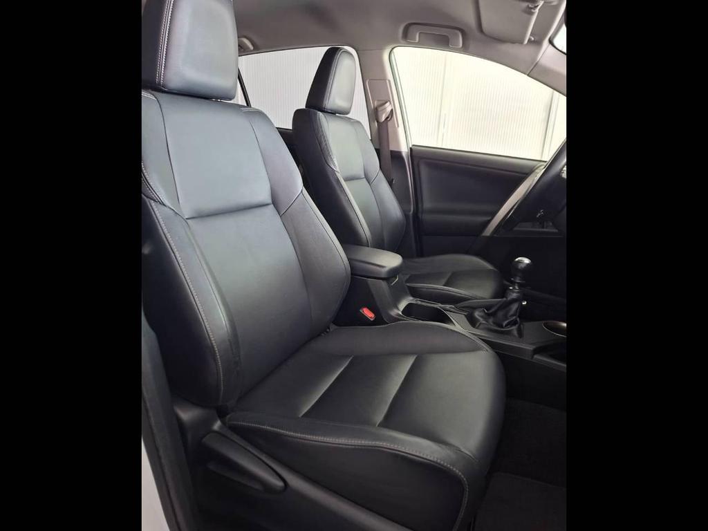 Toyota RAV4 5 Porte 2.0 D-4D Lounge 4WD MT