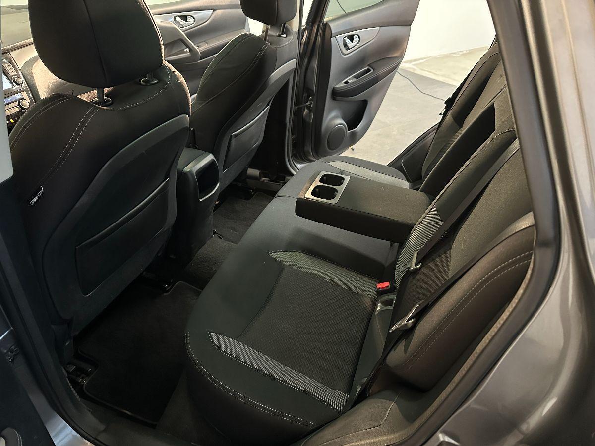 NISSAN Qashqai 1.5 dCi N-Connecta