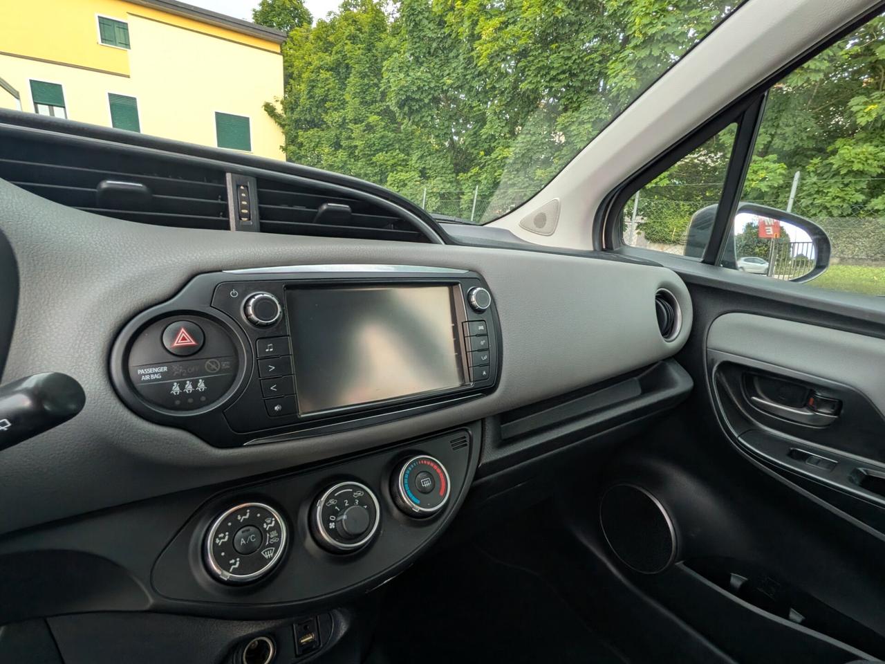 Toyota Yaris 1.0 5 porte Active
