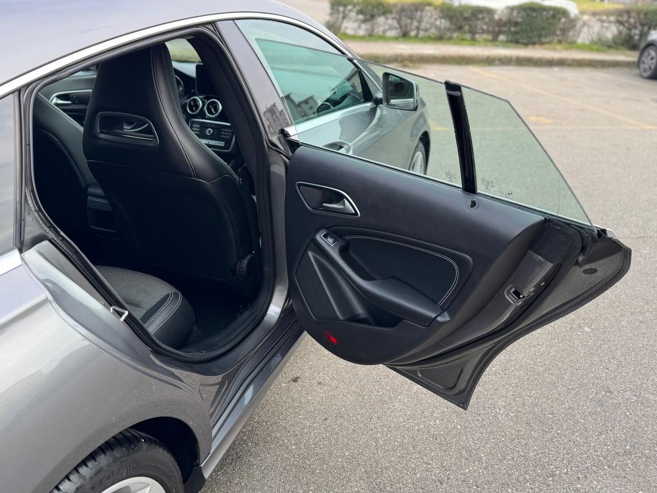 Mercedes-Benz CLA 180 Sport CLA 180 D #8883