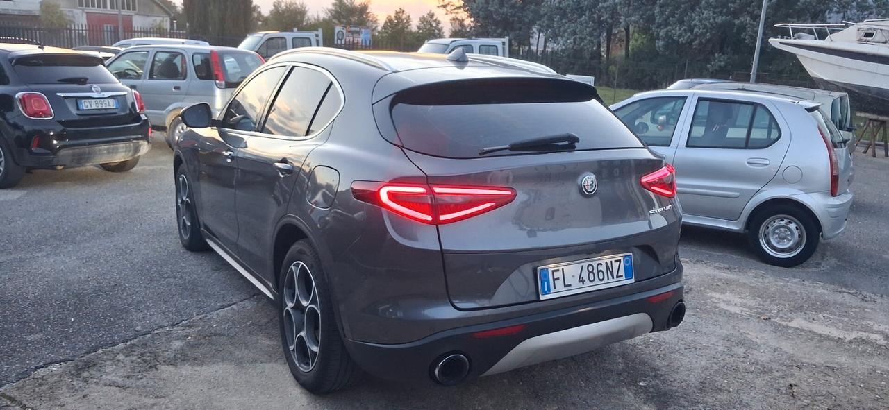 Alfa Romeo Stelvio executive 180cv "distribuzione fatta"
