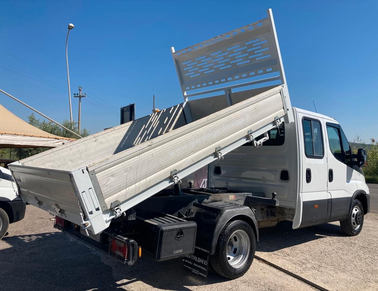 Iveco Daily 35c12 doppia cabina ribaltabile tre lati