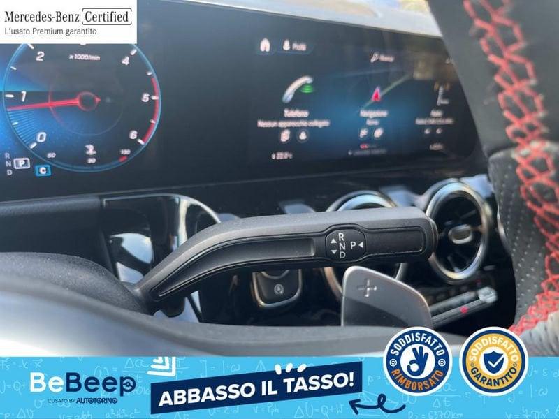 Mercedes-Benz GLA 200 D PREMIUM AUTO