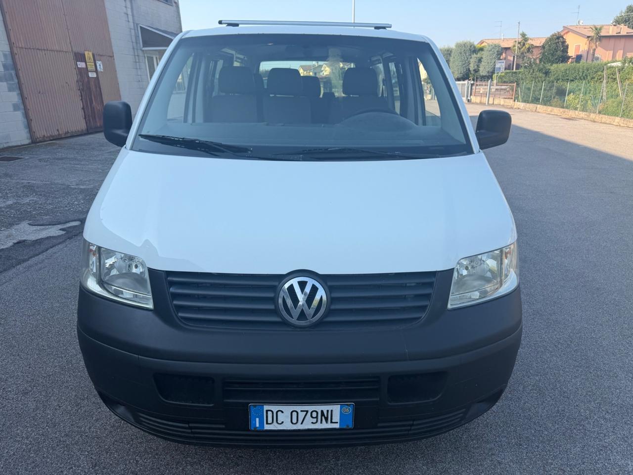 Volkswagen Transporter 2.5 TDI anno 2006 9 posti