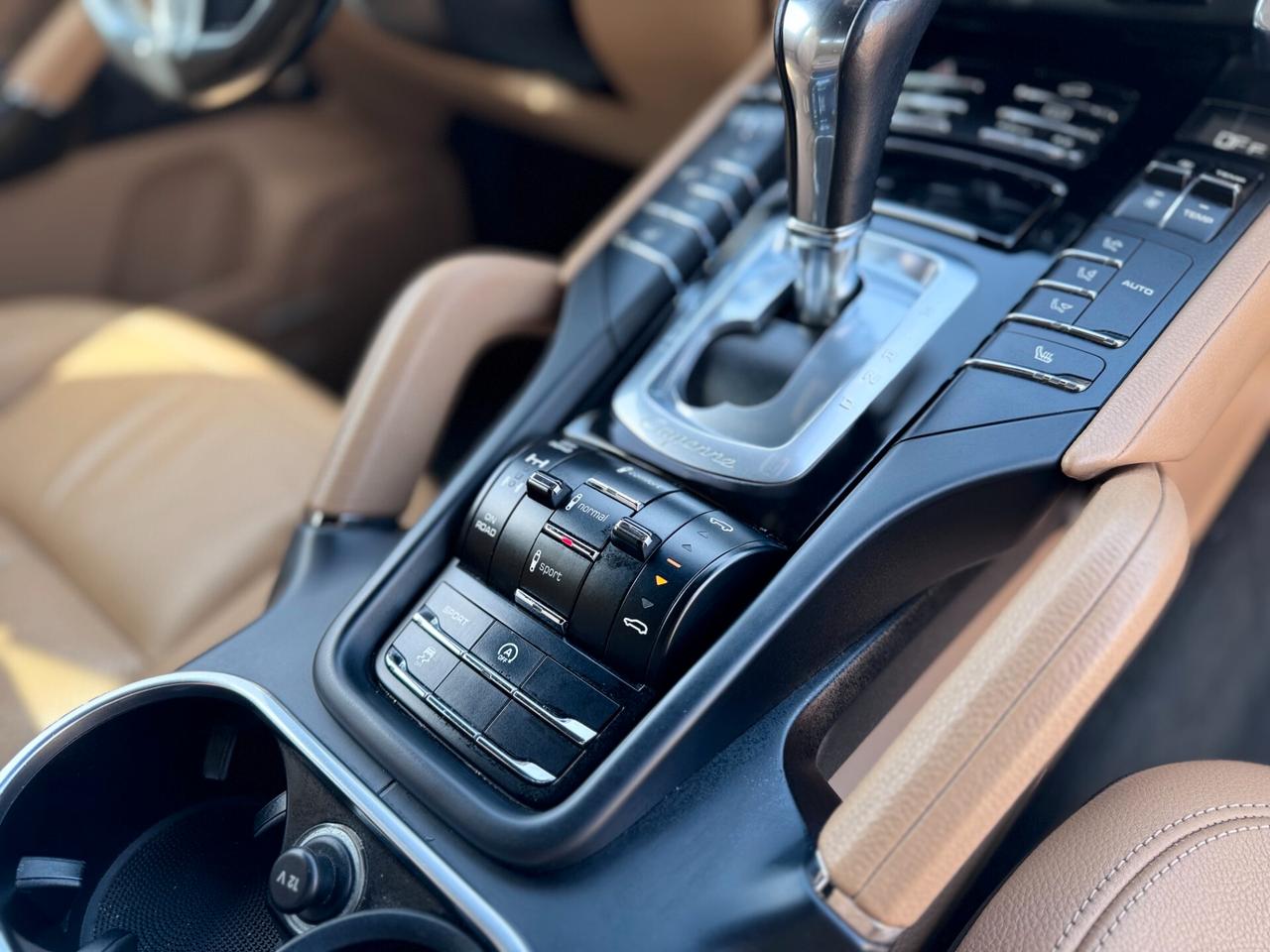 Porsche Cayenne 3.0 Diesel 245CV Platinum Edition