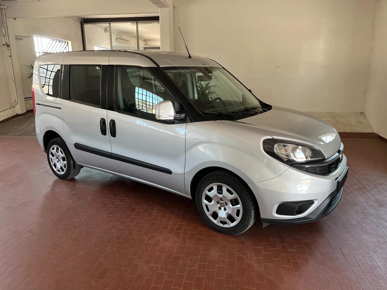 Fiat Doblo 1.6 MJT 120CV PC Combi N1 Autocarro 5 posti