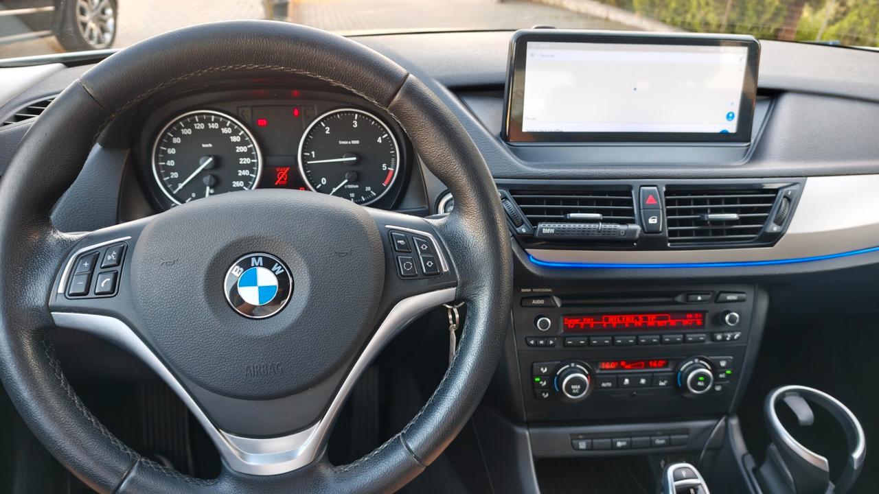 Bmw X1 sDrive18d X Line