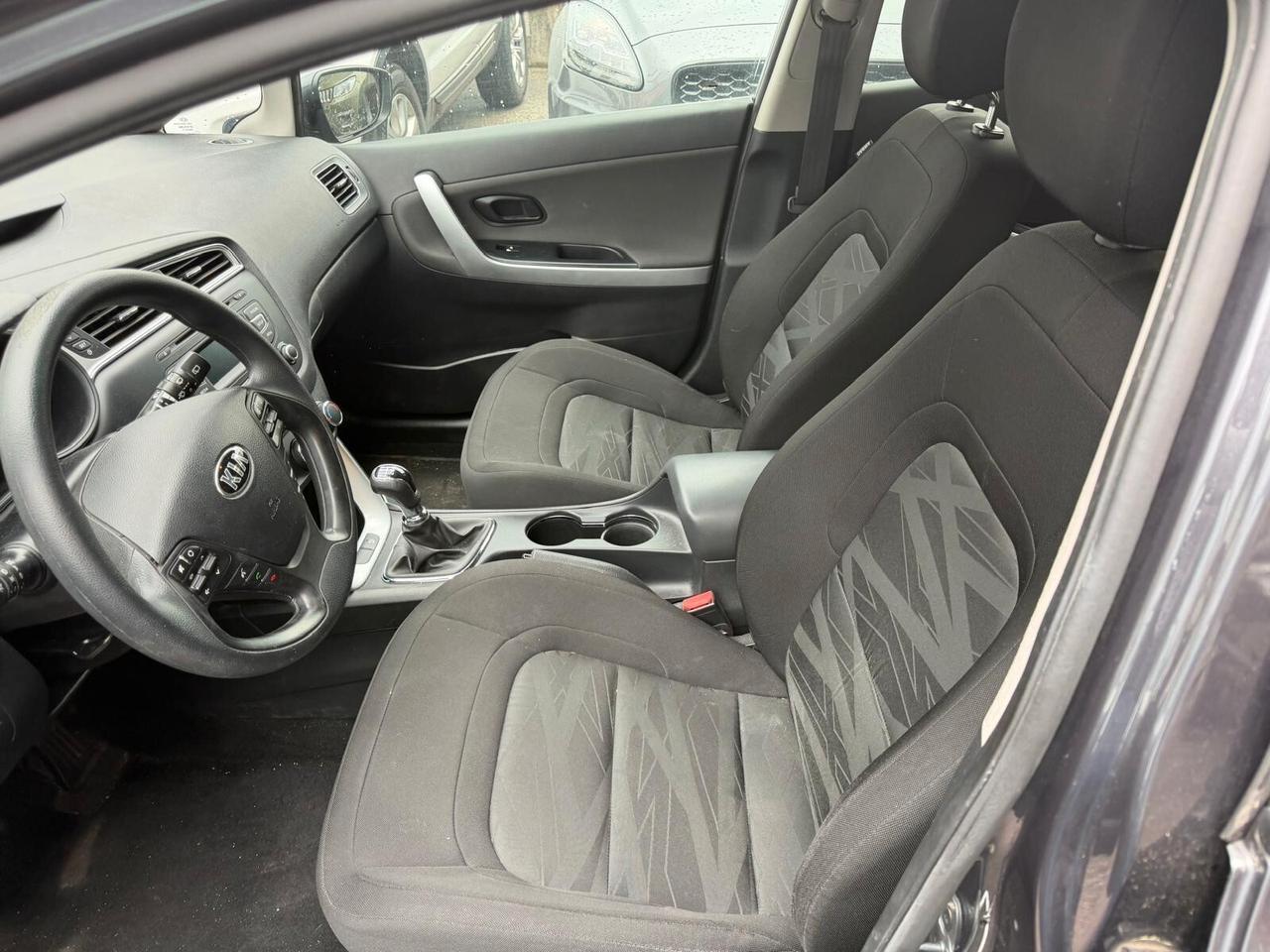 Kia Ceed cee'd 1.6 CRDi 110 CV 5 porte Cool