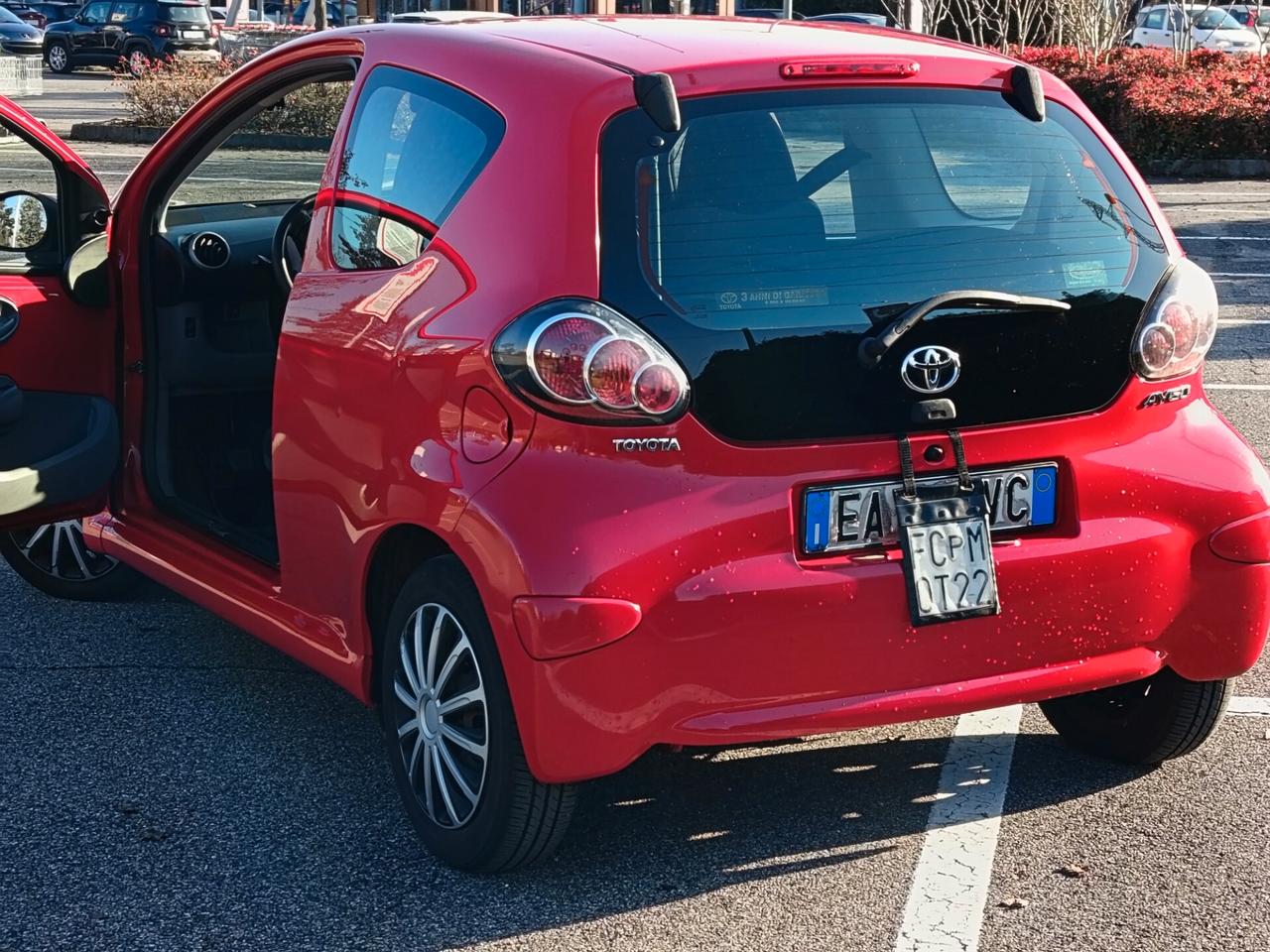 Toyota Aygo 1.0 12V VVT-i 3 porte Sol