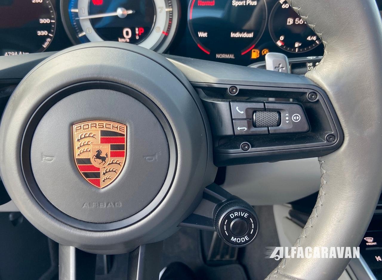 Porsche 911 992 Coupe 3.0 Carrera 4S auto