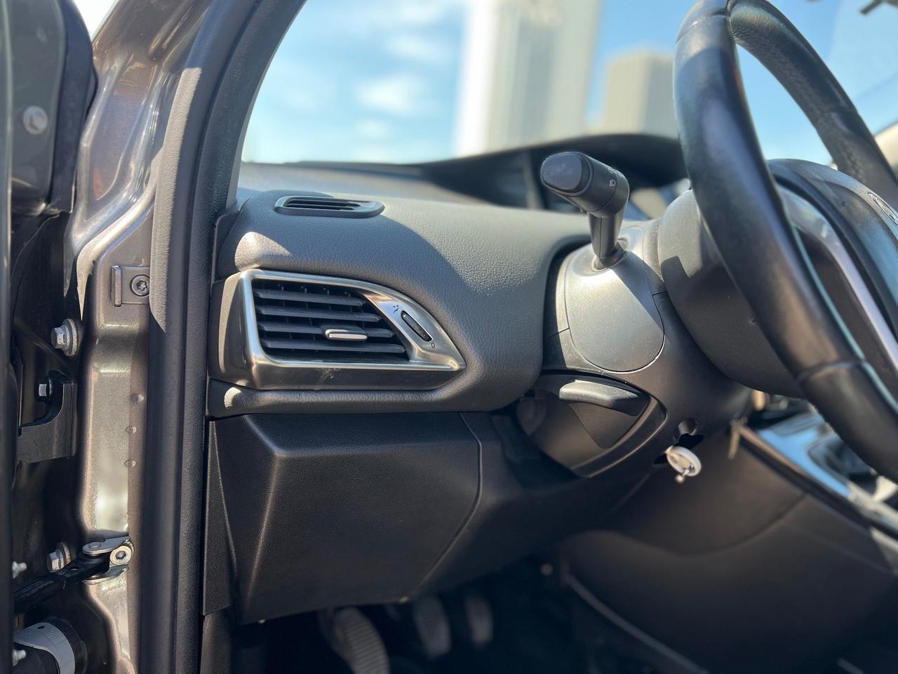 Lancia Ypsilon 1.3 MJT 95 CV 5p NEOPA Platinum