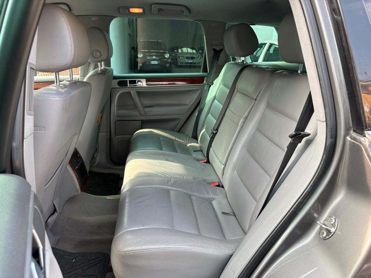 Volkswagen Touareg 3.0 V6 TDI GANCIO TRAINO