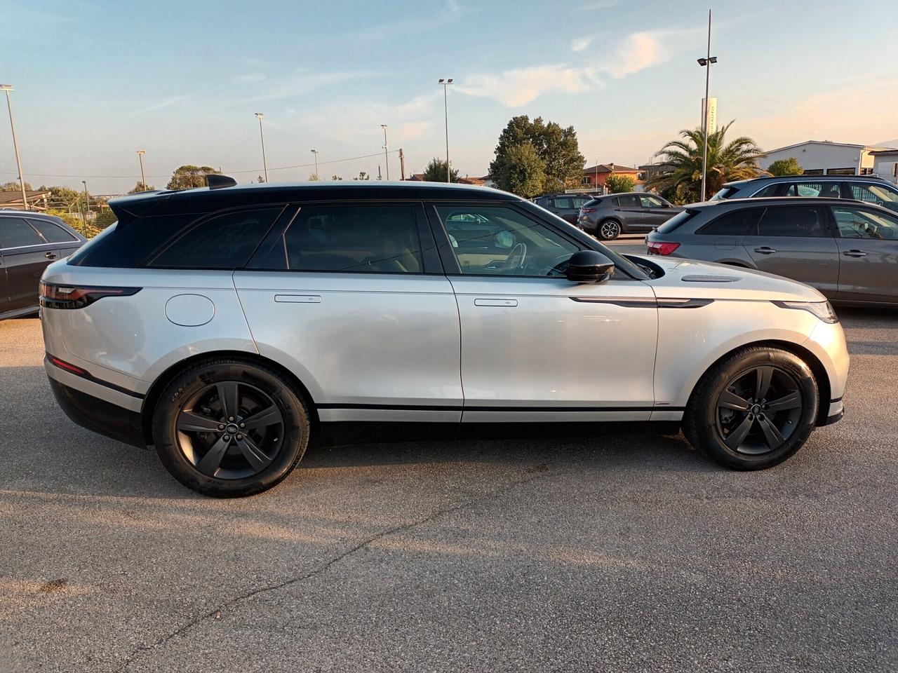 Land Rover Range Rover Velar 300CV R-DYNAMIC BELLISSIMA AFFARE!