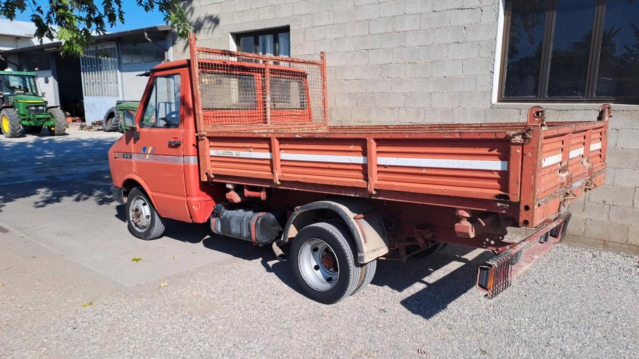 Iveco Daily 35-10 RIBALTABILE