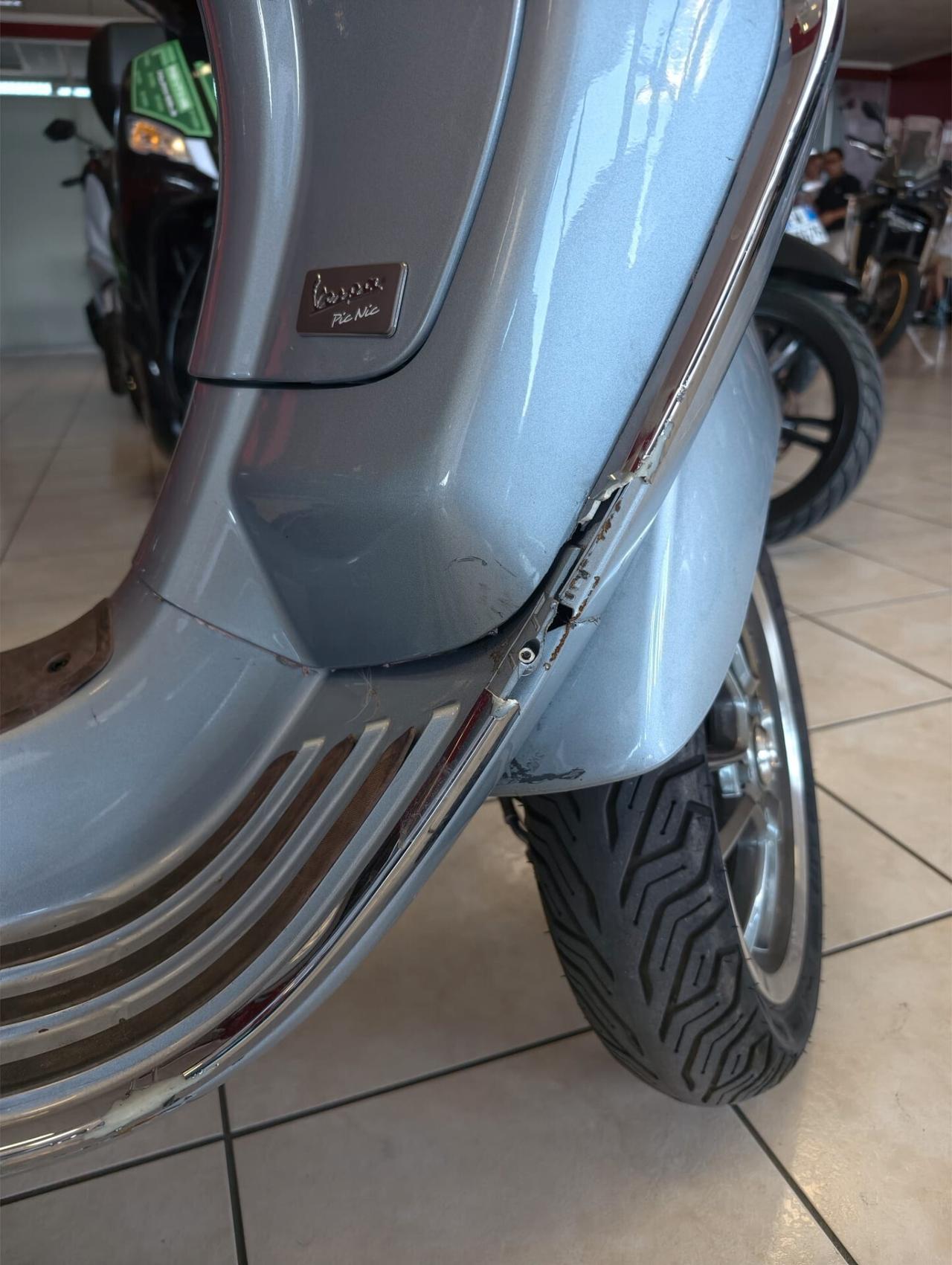 Vespa Primavera 125