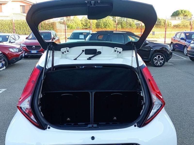 Toyota Aygo 5 Porte 1.0 VVT-i 72cv x-play M-MT