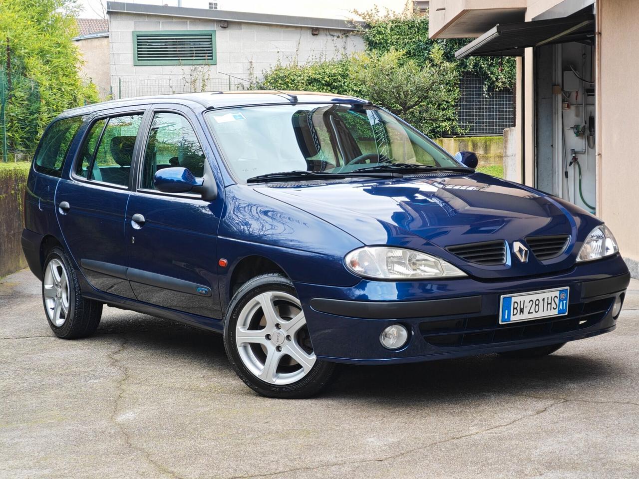 Renault Mégane SW 1.6 BENZINA 107cv / 89.000km / Unipro
