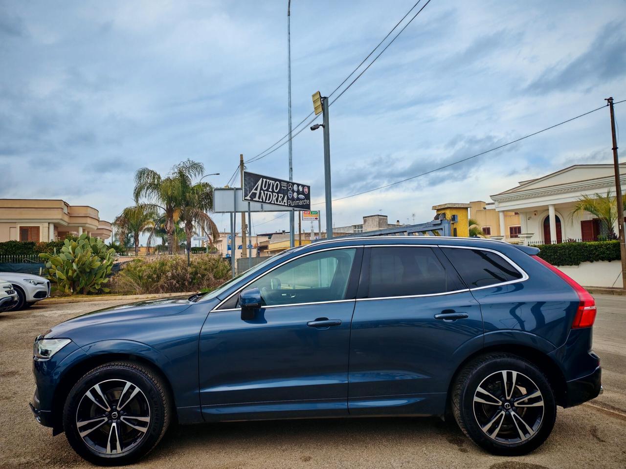 Volvo XC60D4 2.0 190cv pelle navig cam 2020