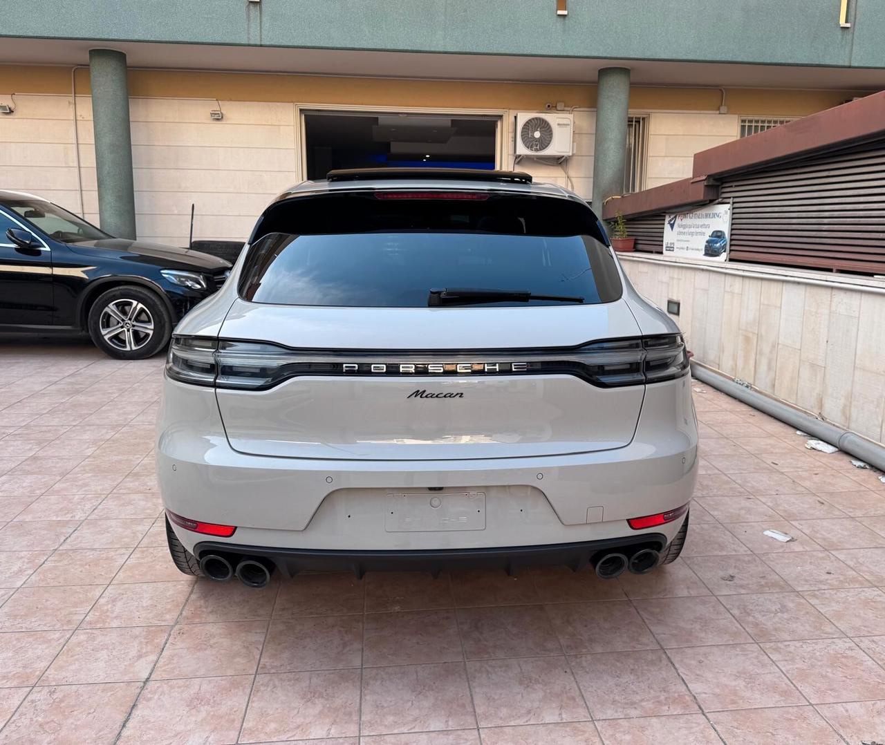 Porsche Macan 2.0 245CV TETTO PASM GESSO